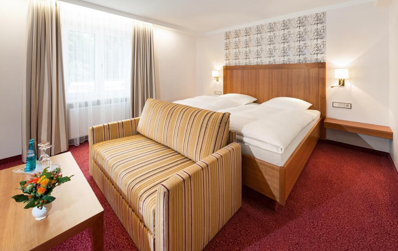 Bayerischer Hof Freising Buitenkant foto