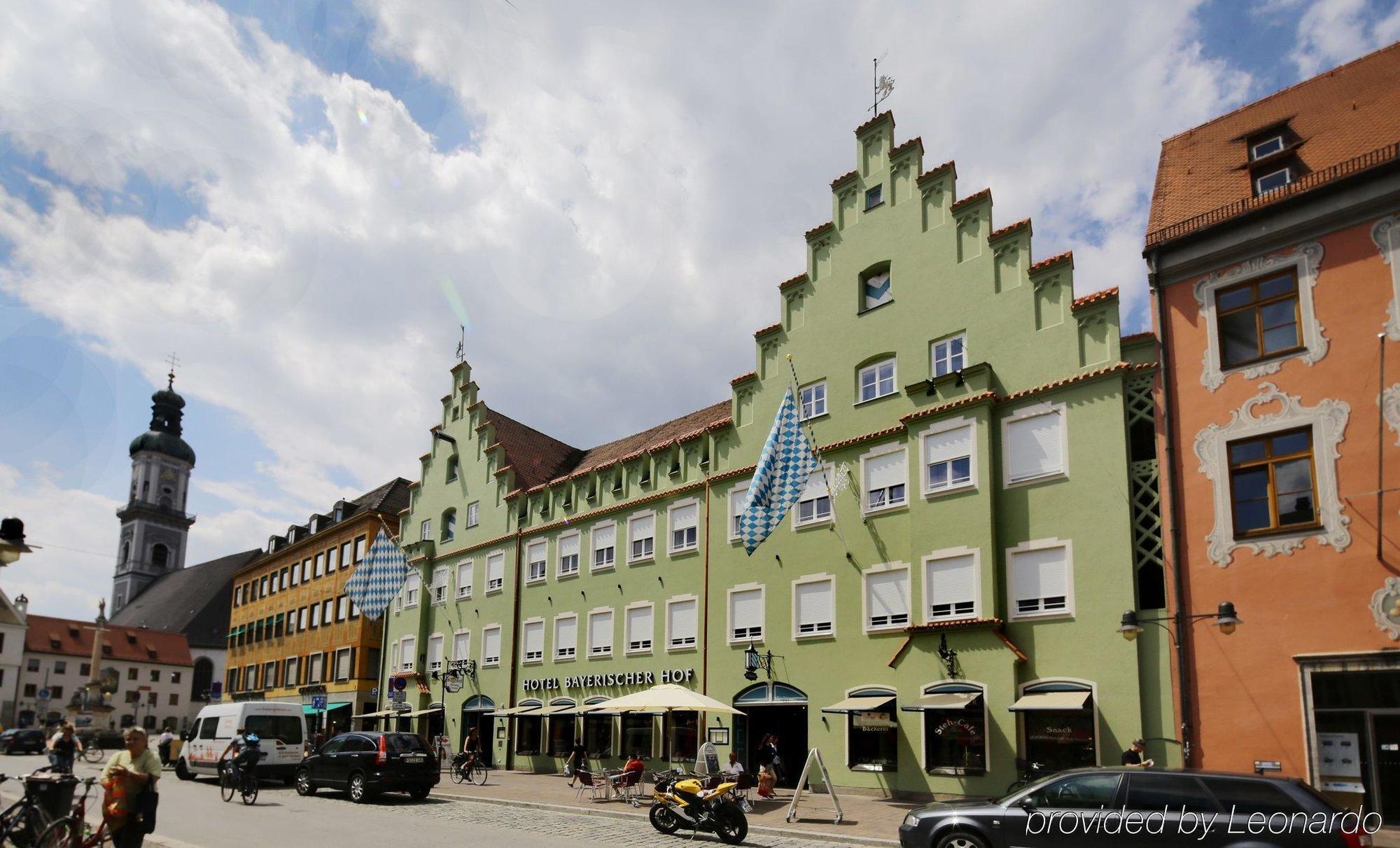 Bayerischer Hof Freising Buitenkant foto